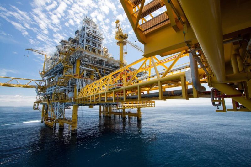 oil platform on the sea