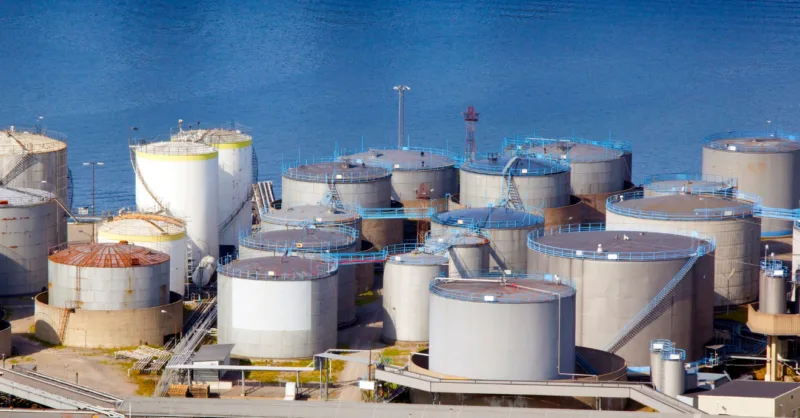 oil and gas industry, aging refineries