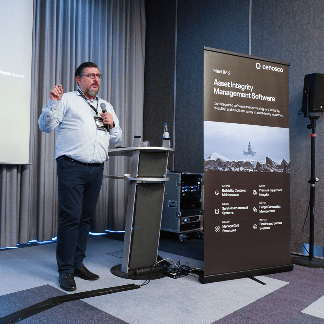 christos christoglou presenting at the summit
