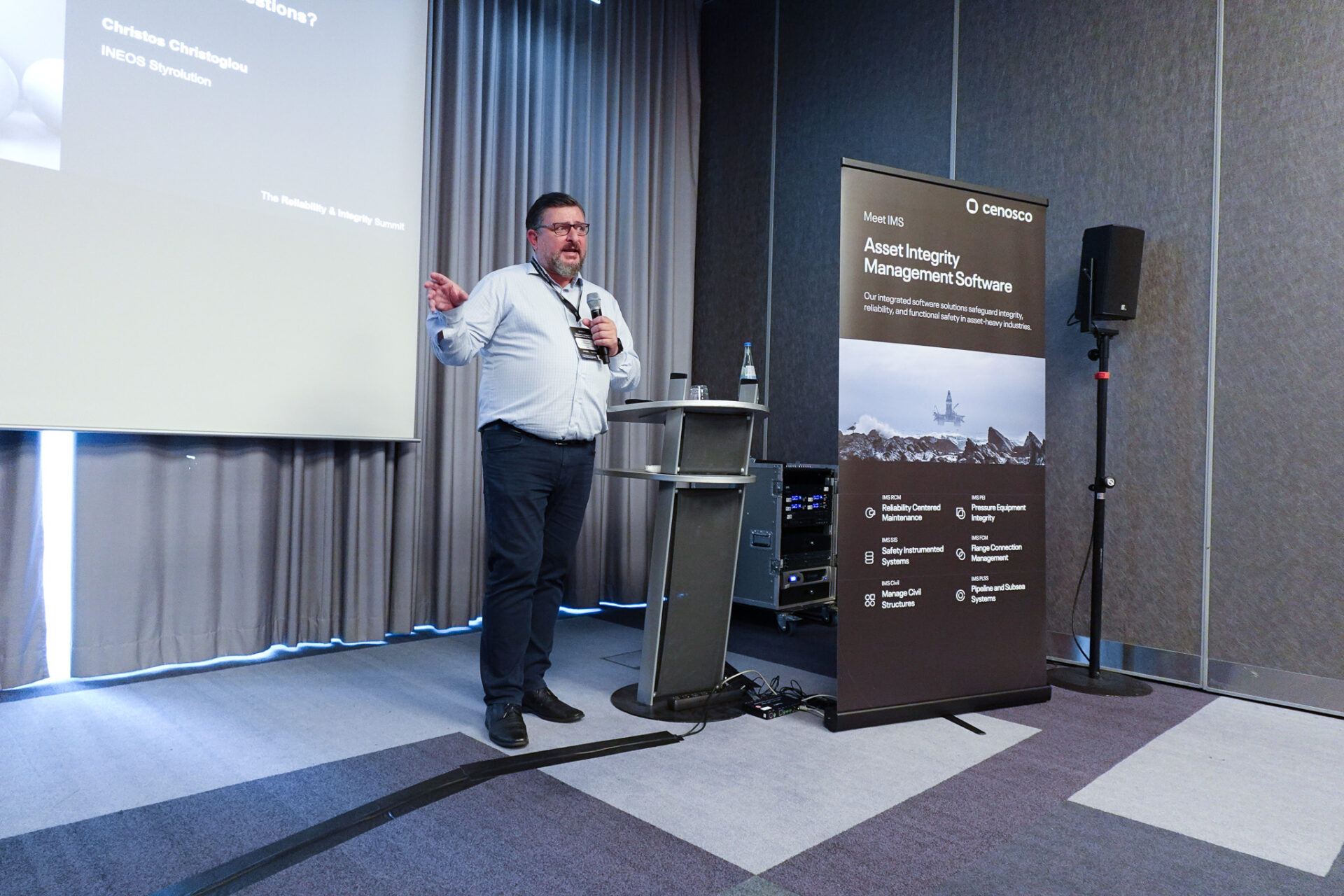 christos christoglou presenting at summit